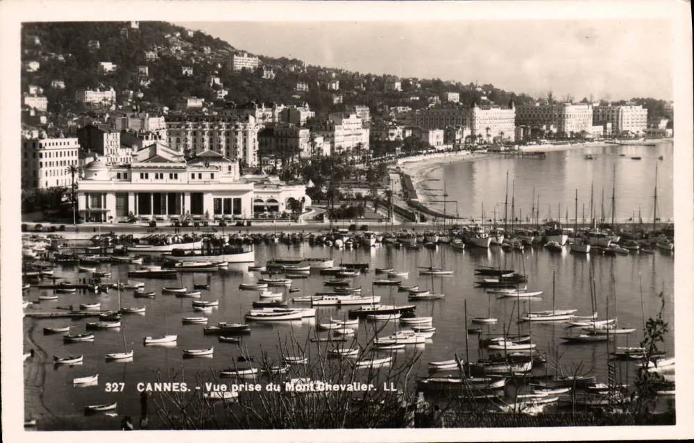 CANNES - Vista tirada do Mont Chevalier - LL, n° 327 - Frente