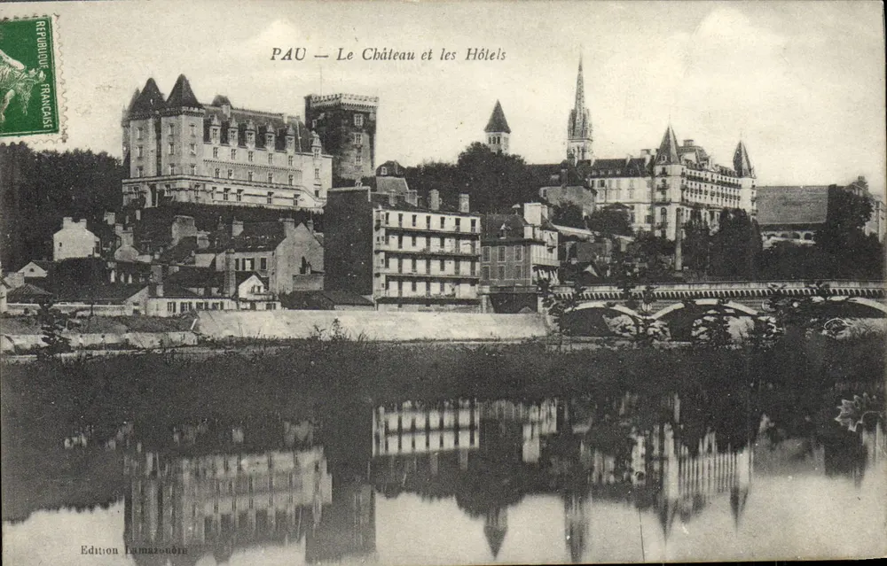 PAU — O Castelo e os Hotéis — Edição Lumaçonnère - Frente