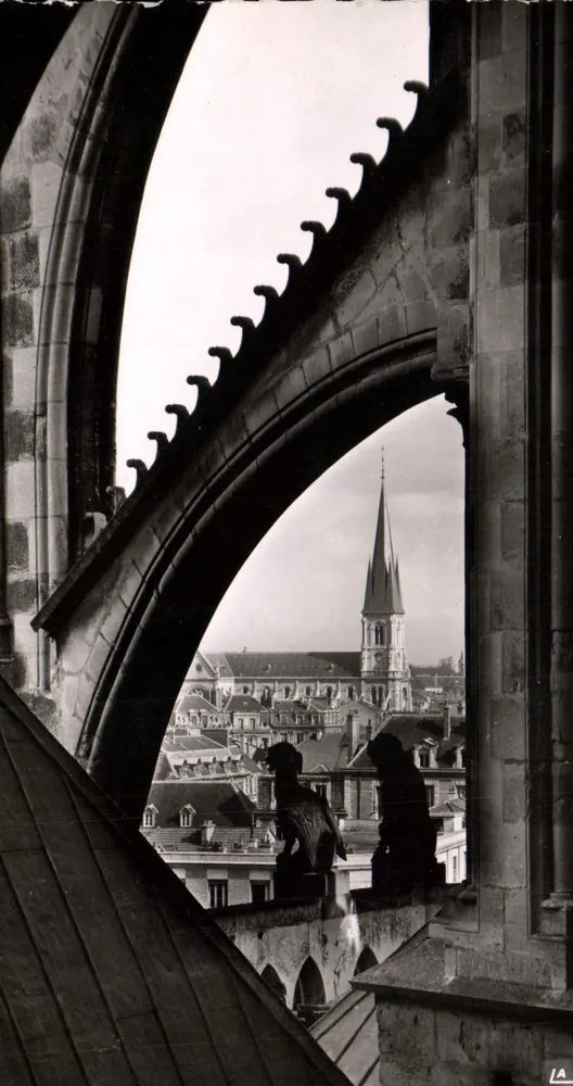 Reims (Marne) - Die Kathedrale aus dem Viertel Saint-André gesehen — Éditions Véritable - Vorderseite