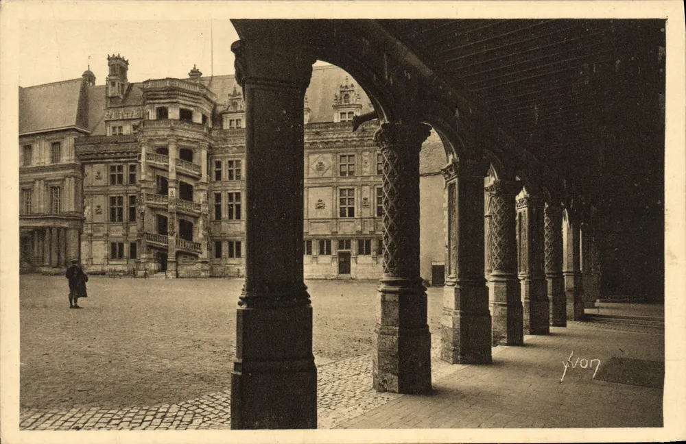 Schloss Blois — Die Flügel von François Ier — Ansicht der Säulen — Kunstausgabe YVON, Nr. 75 - Vorderseite