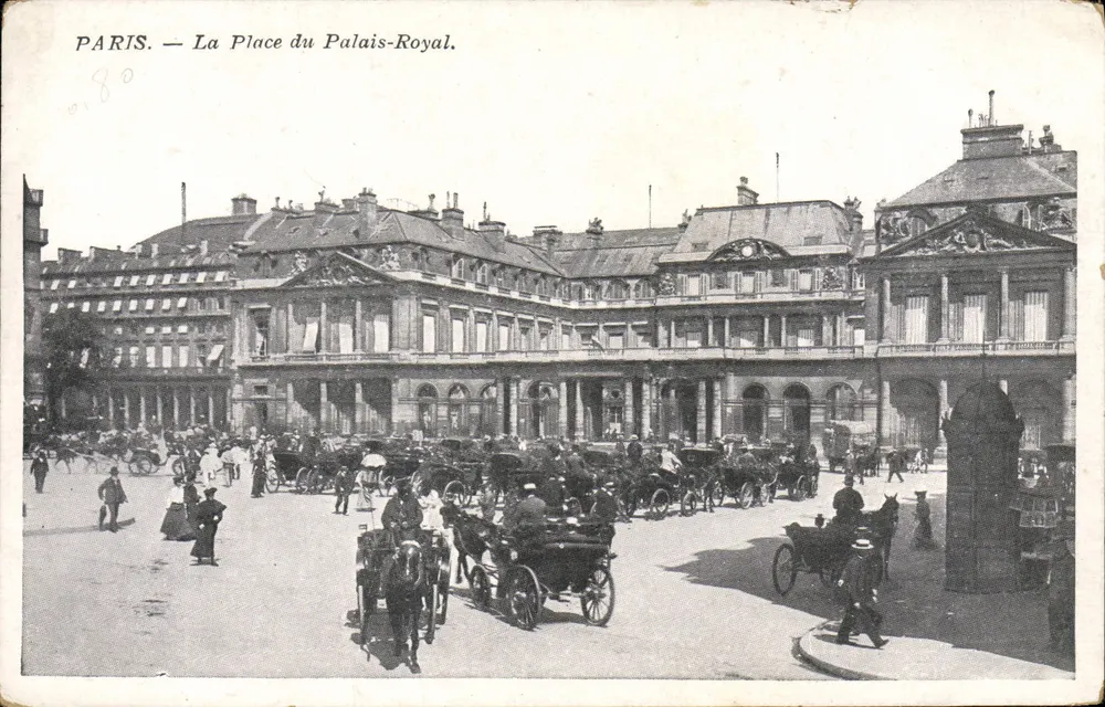 PARIS — A Praça do Palácio Real — editor não visível - Frente