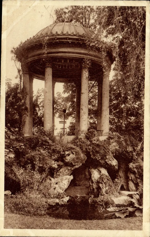 Pavilhão com colunas — jardim rocaille — G. Denuyogue - Frente