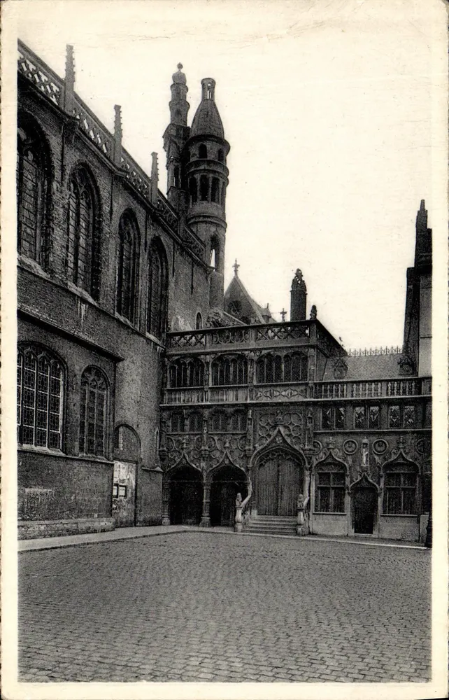 Bruges — Cour intérieure de la Basilique du Sang Saint — Éditeur Em. Thill, Bruxelles - Frente