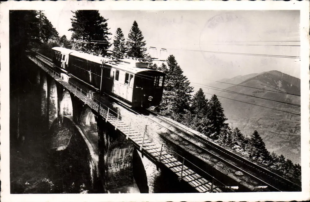 O Trem de Cremalheira de Superbagnères — Luchon — Réal-Photo - Frente