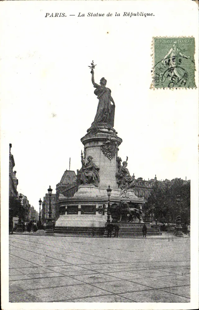 Paris — A Estátua da República — Editor não identificado, número de série não visível - Frente