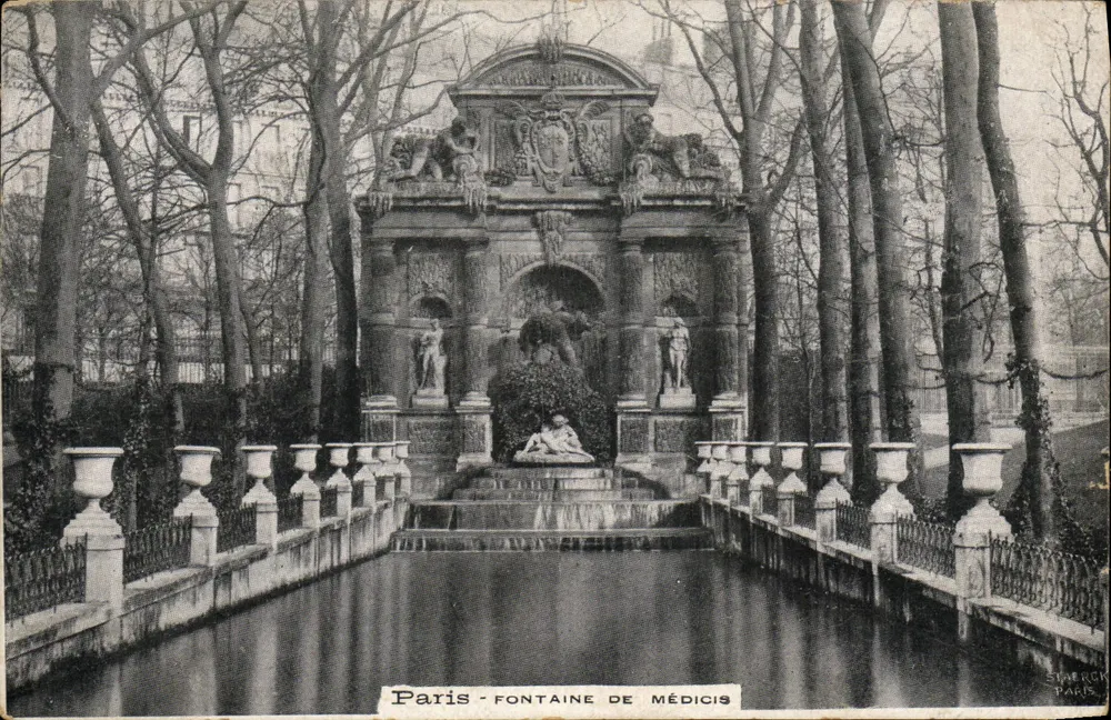 Paris - Fontaine de Médicis — Staerck Paris - Frente
