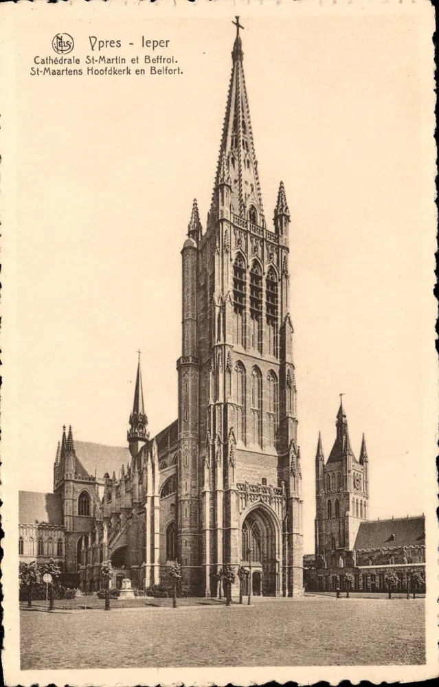 Catedral de São Martinho de Iepres — vista da torre e do sino — editor Nels, série no 12 - Frente
