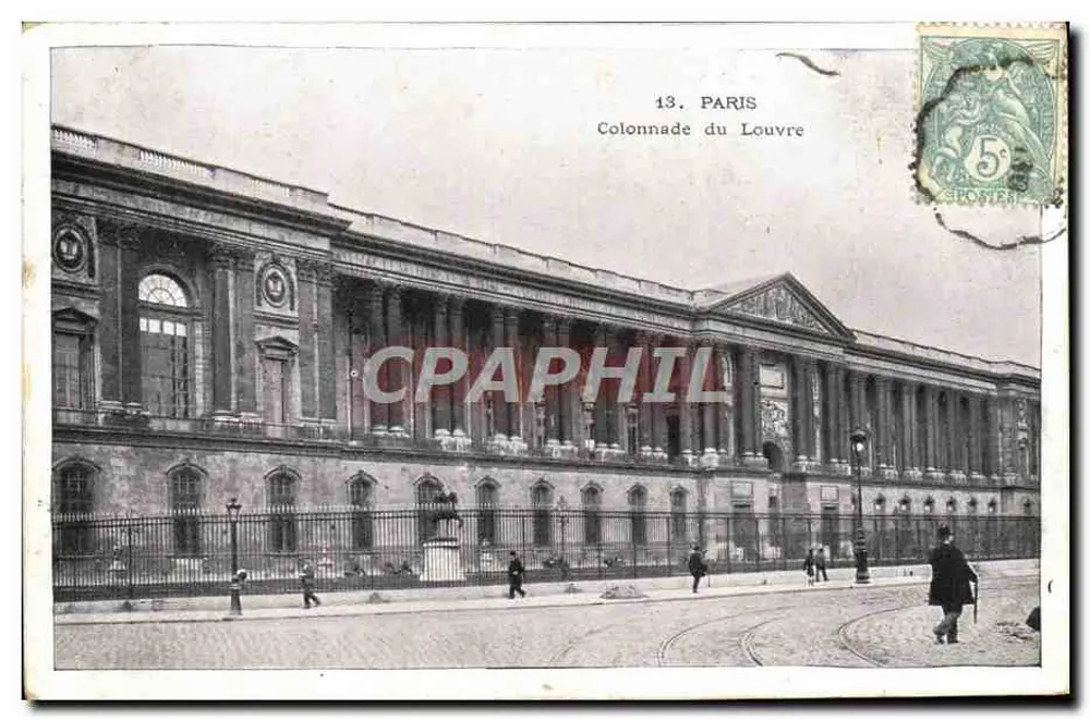 Paris - Colunata do Louvre — n°13 - Frente
