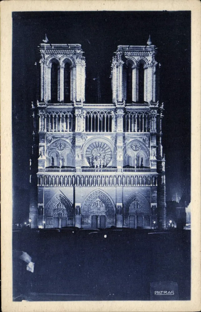 Notre-Dame de Paris — Iluminações noturnas — Editor Patras, n°18 - Frente
