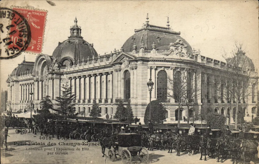 Kleiner Palast der Champs-Élysées — Errichtet für die Ausstellung von 1900 von Girault — Verleger nicht sichtbar - Vorderseite