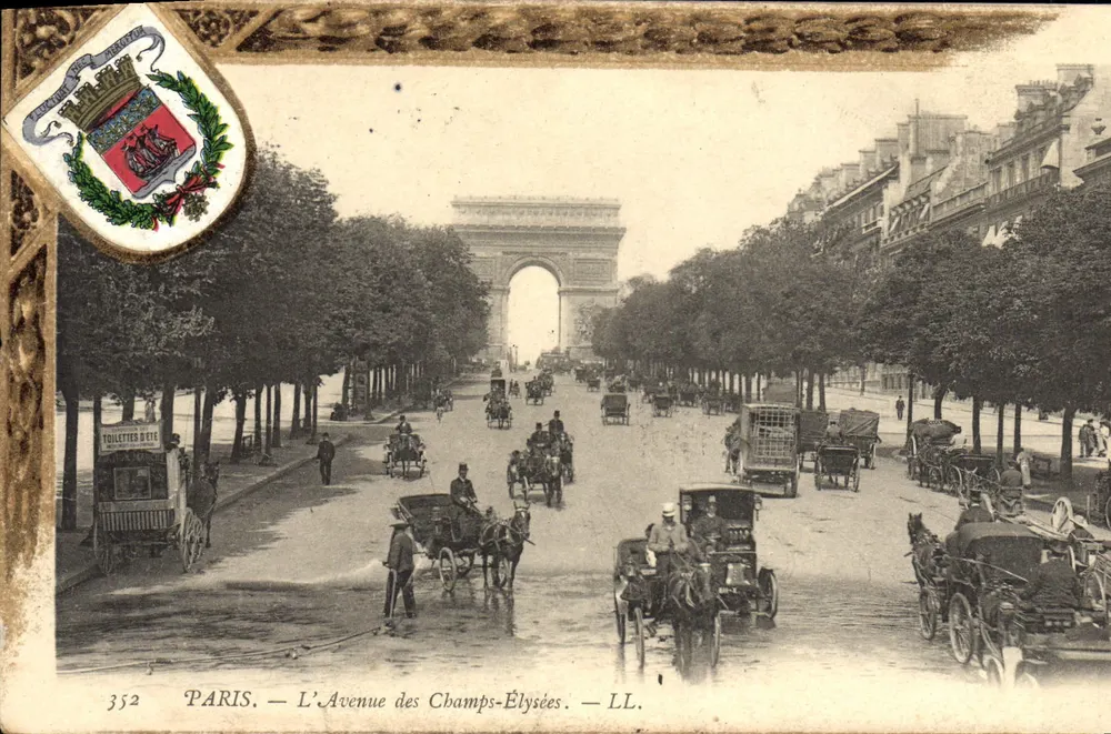 Paris — A Avenida dos Campos Elísios — LL. — N° 352 - Frente