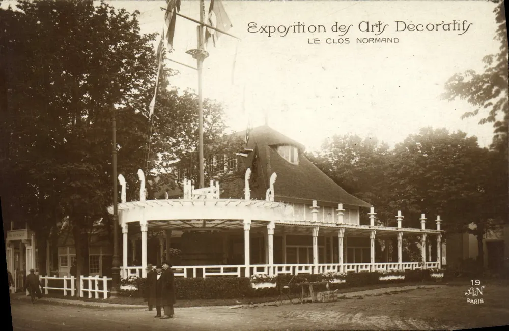Ausstellung der Dekorativen Künste — Le Clos Normand — A.N. Paris - Vorderseite