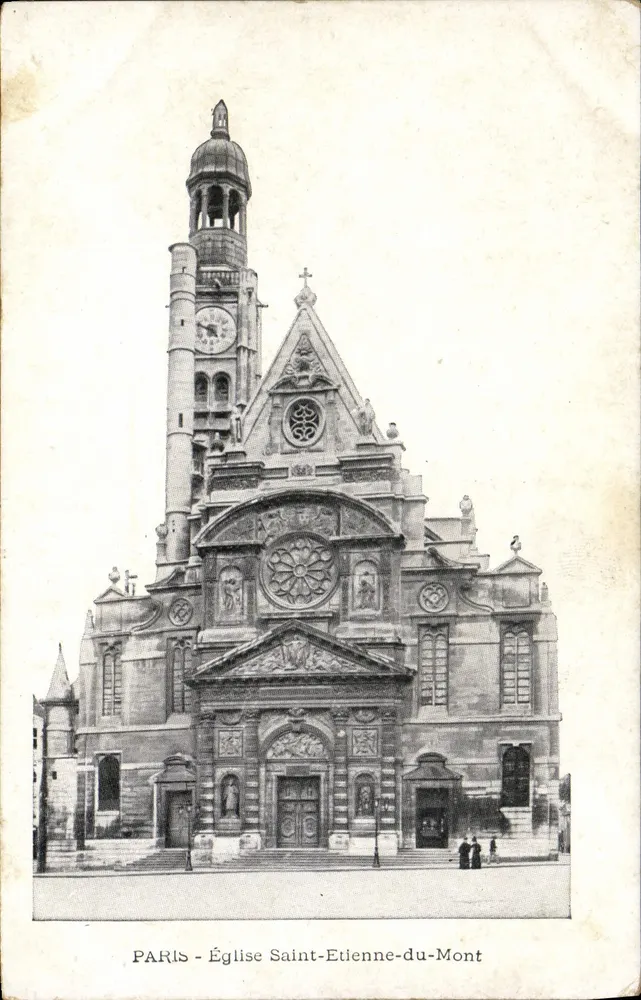 Paris - Igreja de São Etienne-du-Mont — vista da fachada com seu campanário e rosácea - Frente