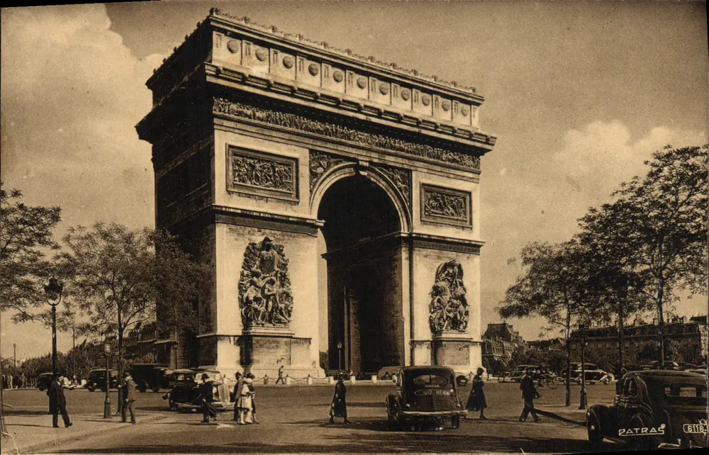 Arco del Triunfo — París — editor Patras - Anverso