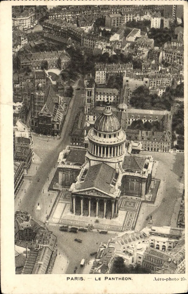 Paris — Le Panthéon — Aéro-photo 25. Éditeur : Aéro-Photo. - Frente
