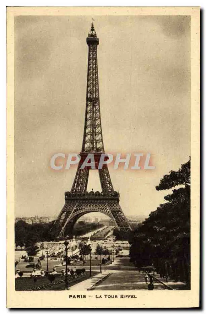 Paris — A Torre Eiffel - Frente