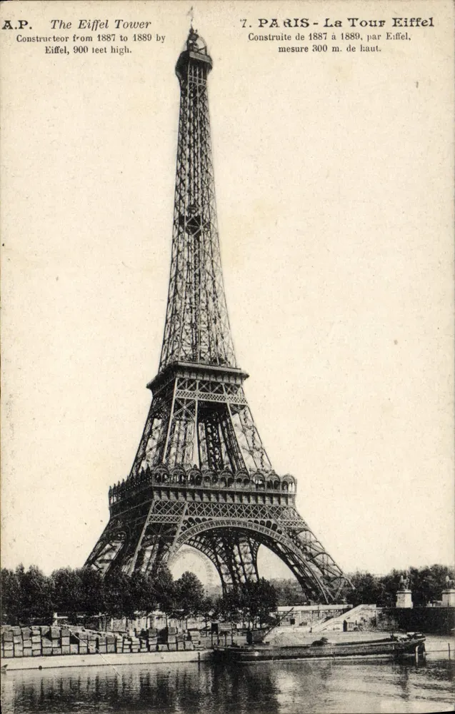 Paris - A Torre Eiffel — Construída de 1887 a 1889, por Eiffel, mede 300 m. de altura. — A.P. editor - Frente