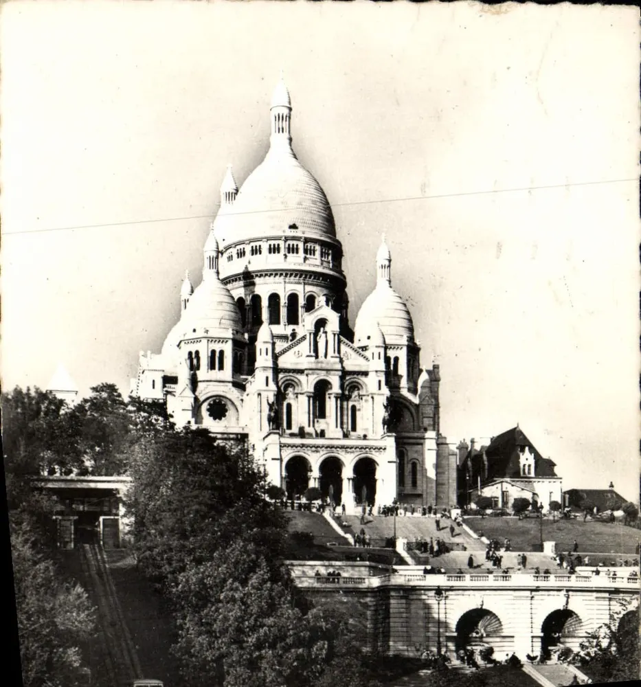 O Sagrado Coração — Paris — Edições do Globe, n° 176 - Frente