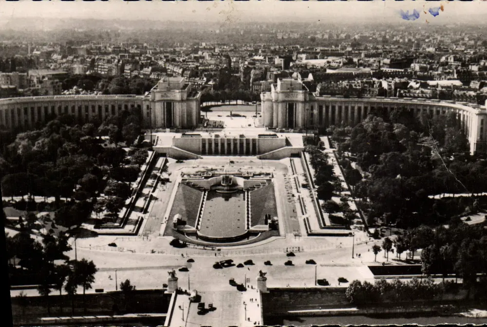 Paris - O Palácio de Chaillot — vista aérea — editor desconhecido, n° 12 - Frente