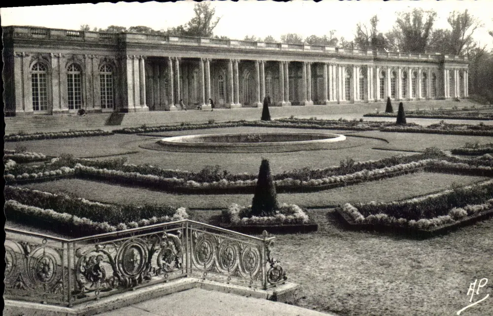 Versailles — O Grande Trianon — Edições A.P. (S.&-O.) n°414 - Frente