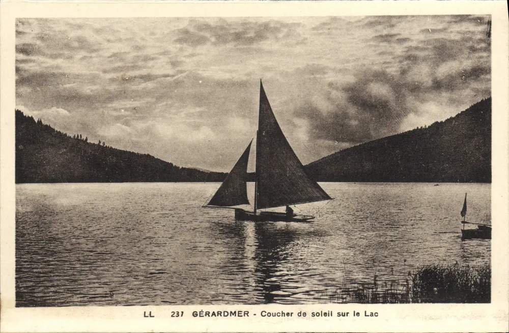 Gérardmer - Pôr do sol sobre o Lago — LL 237 - Frente