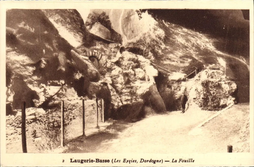 Die Ausgrabung — Laugerie-Basse (Les Eyqies, Dordogne) - Vorderseite