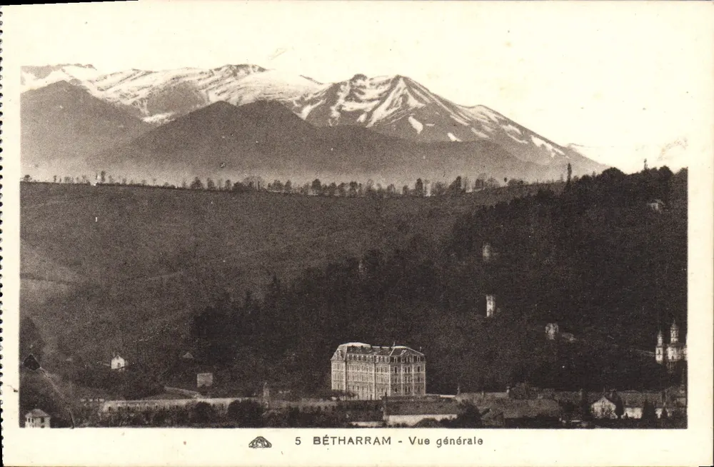 Bétharram - Vista geral — 5 — Editor: C° Alsacienne dos Artes-Fotomecânicas, Strasbourg - Frente