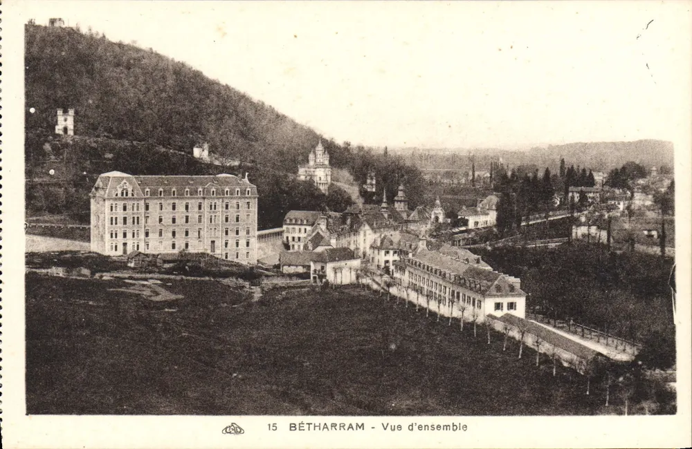 Bétharram - Vista geral — 15 — editor C° Almaciade dos Arts Temáticos - Strasbourg - Frente