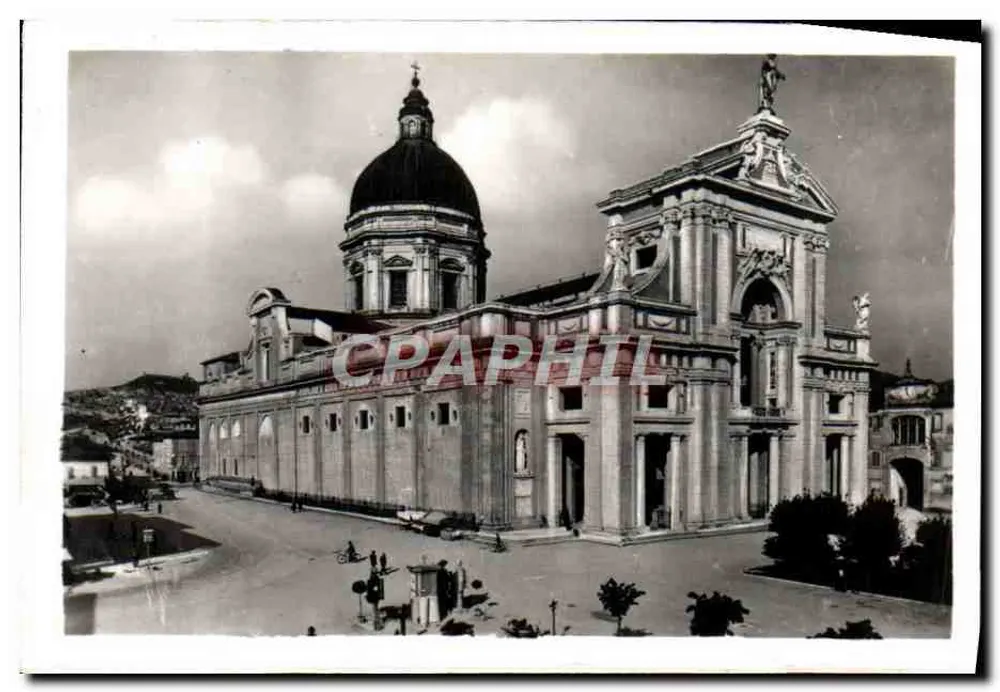 Assisi - Neue Fassade der Basilika Santa Maria degli Angeli — ALTEROCCA-TERNI - Vorderseite