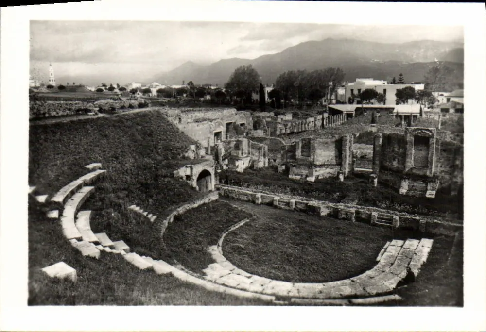 Pompei — Teatro Tragico - Frente
