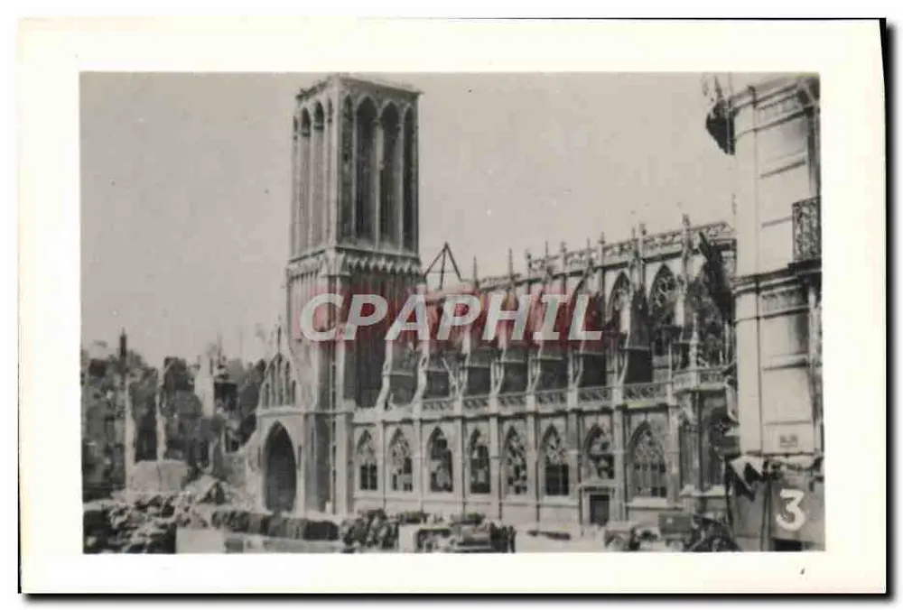 Cathédrale Notre-Dame de Paris — ruines après les bombardements — éditeur inconnu, n° de série 3 - Anverso