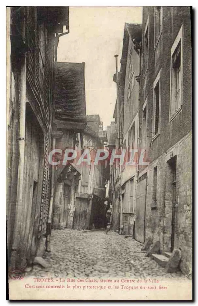Troyes - La Rue des Chats, gelegen im Stadtzentrum — die Trojans sind stolz darauf - Vorderseite