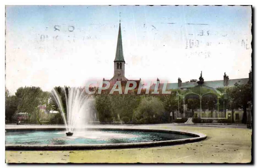 Place Wilson - Igreja de São Pedro - Dijon — Reprodução Méridile - Frente