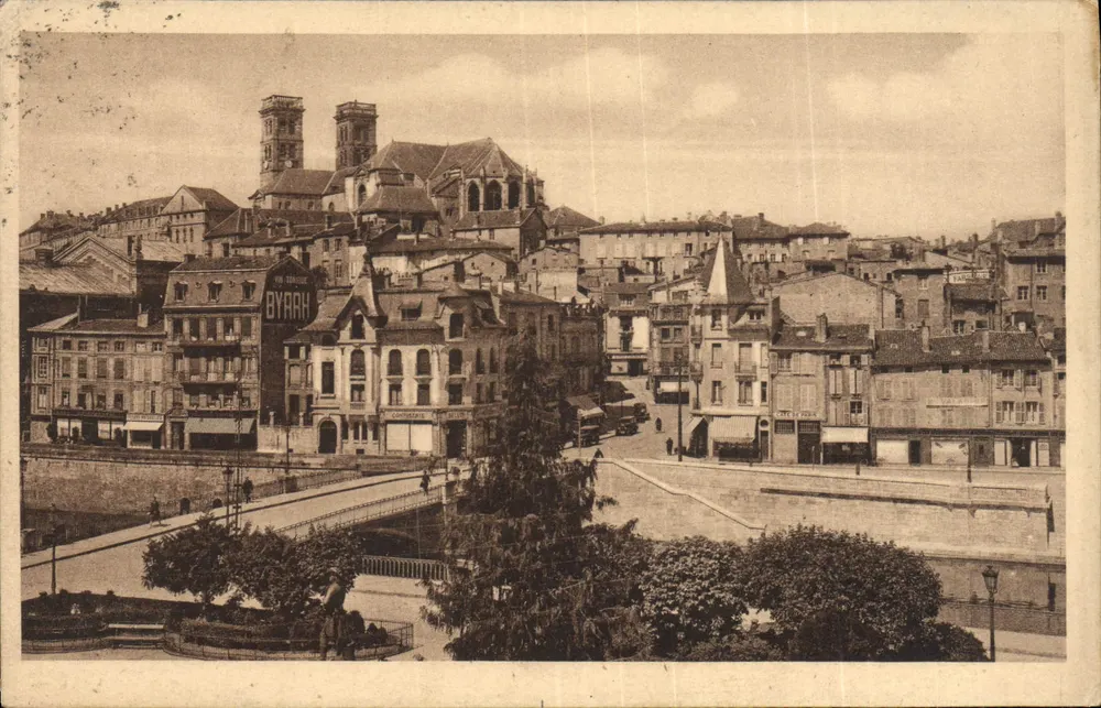 Verdun — Vista panorâmica e Praça Chevert — Edição Verdun - Frente