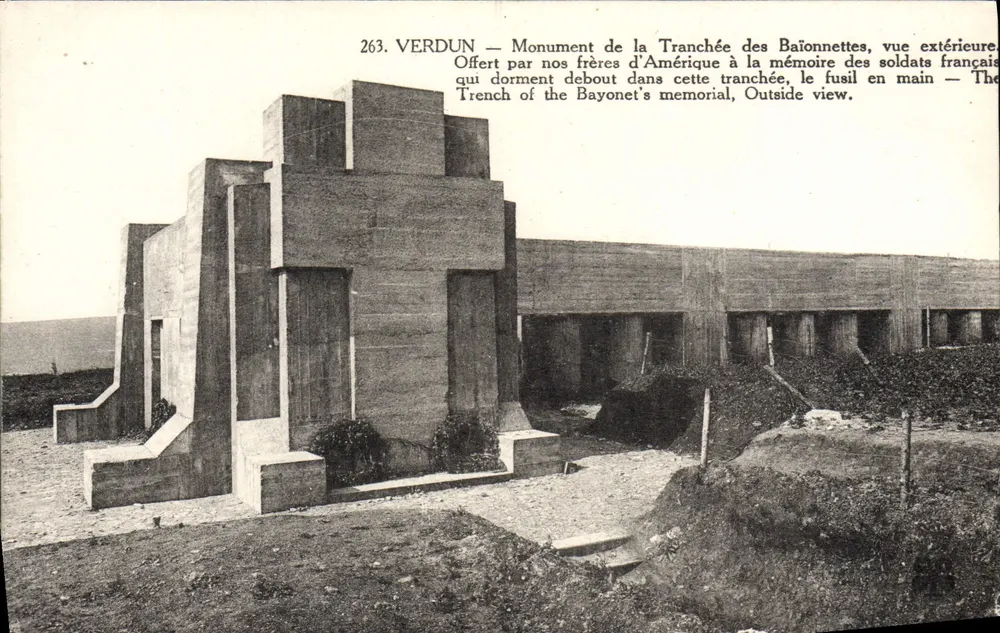 Verdun — Denkmal der Baionetten-Schützengraben, äußere Ansicht — unbekannter Verleger, Nr. 263 - Vorderseite