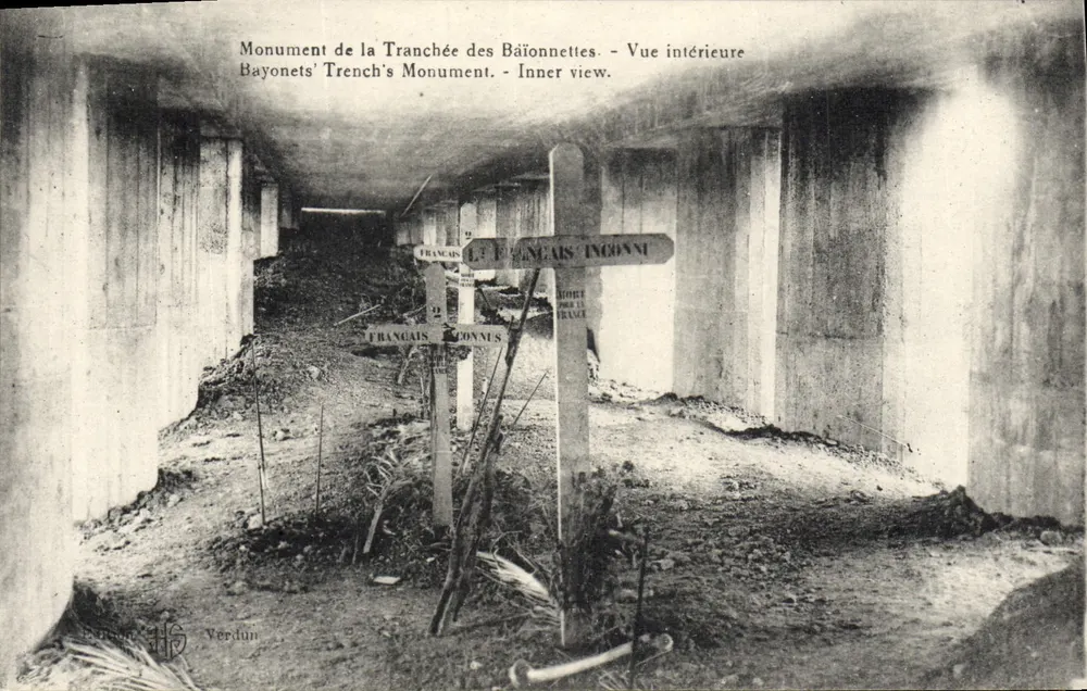 Denkmal der Bâtonnettes-Schützengraben — Innenansicht — Verlag H.S. Verdun - Vorderseite
