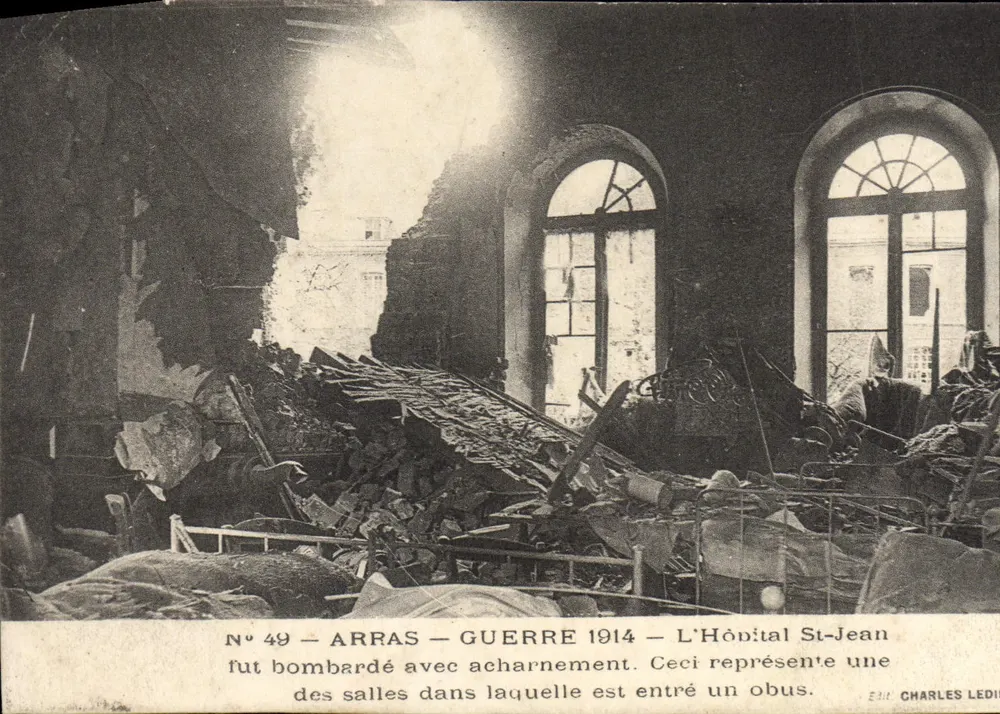 Arras — St-Jean-Krankenhaus nach Bombardement — Édit Charles Leduc N° 49 - Vorderseite