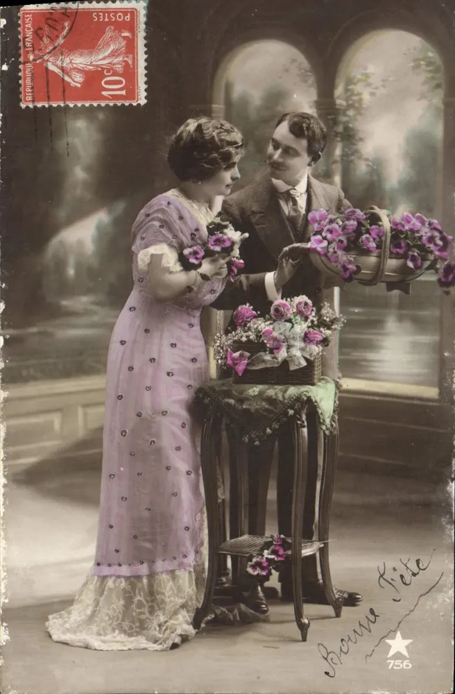 Paar in festlicher Kleidung — Blumenpräsentation — Verlag Bonne Fête n°756 - Vorderseite