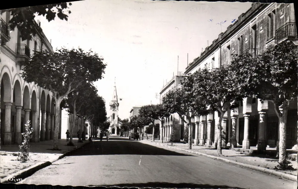 Perryville (Tunísia) — rua Charles-de-Gaulle — editor Dim - Frente