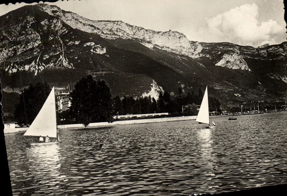 Bucht von Albigny — Strand und Segelboote — Edition GIL, Annecy - Vorderseite