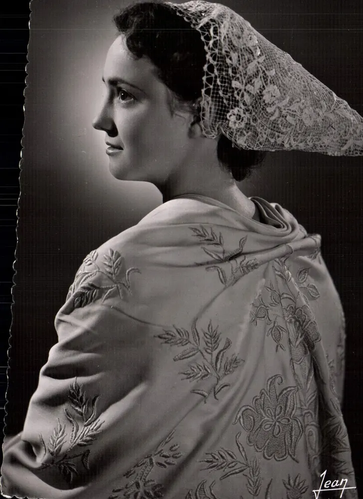 Traje de cerimônia de Kerlouan — Finistère — Les Éditions Audierne - Frente