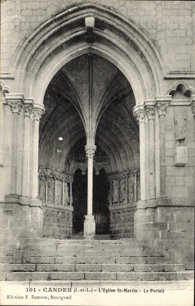 Candés (Loir-et-Cher) - Die Kirche Saint-Martin - Der Portal - Vorderseite