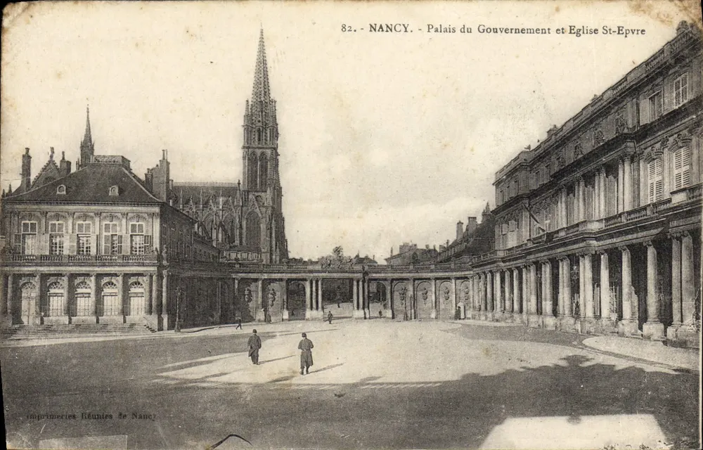 Nancy — Palais du Gouvernement et Église St-Epvre — Imprimeries Réunies de Nancy, n°82 - Recto