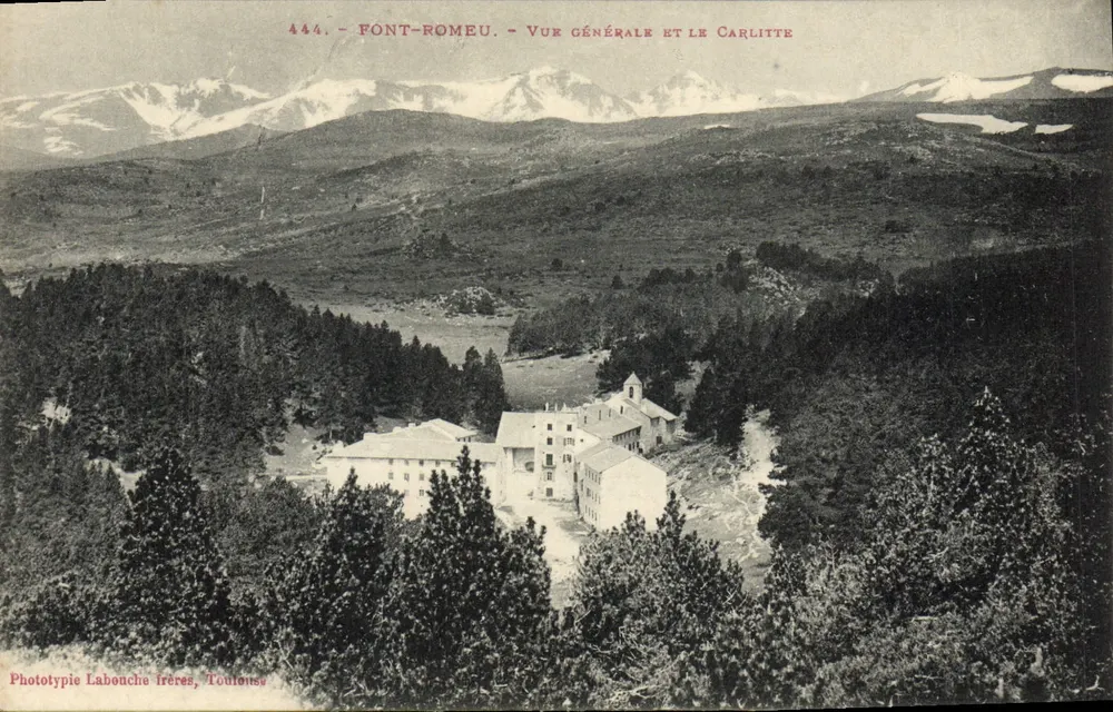 Font-Romeu — Vista geral e o Carlitte — Fototipia Labouche Irères, Toulouse - Frente