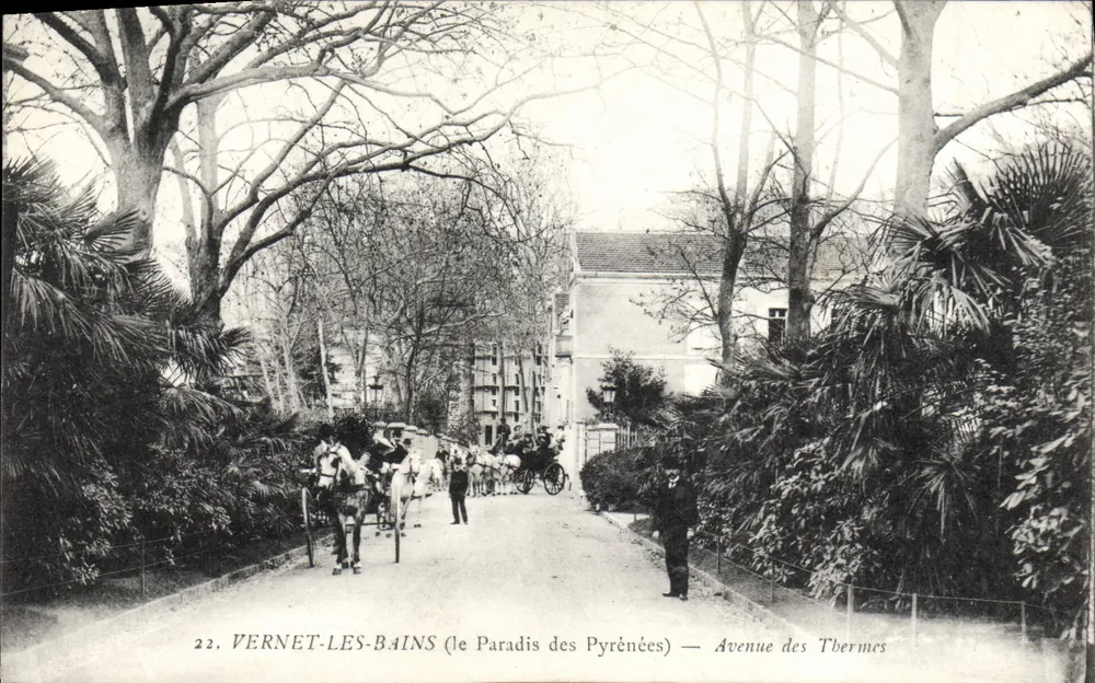 Vernet-les-Bains (das Paradies der Pyrenäen) — Avenue des Thermes - Vorderseite