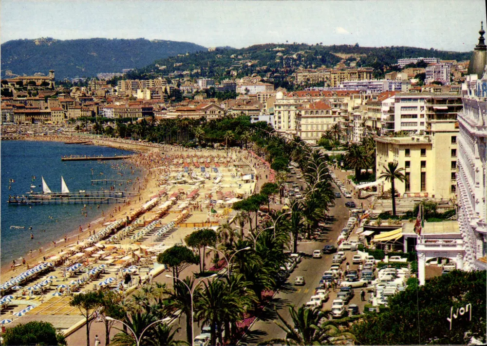 Cannes — A Costa Azul — editor Couleurs et Lumière de France, n° 201 - Frente
