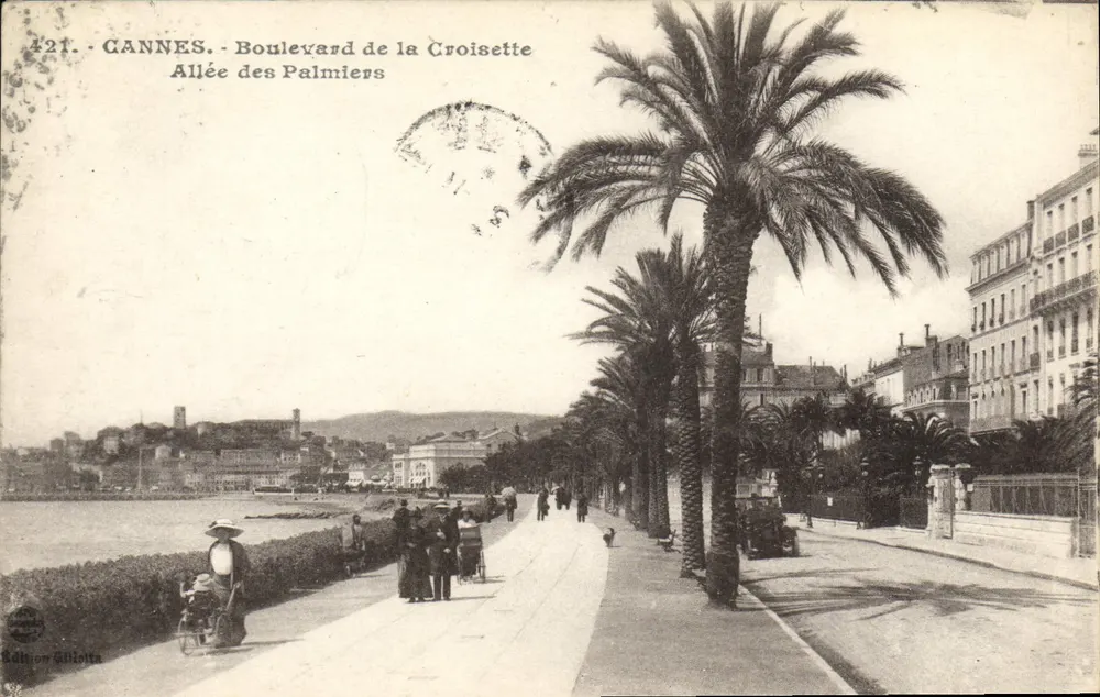 Cannes - Boulevard de la Croisette - Allée des Palmiers — Édition Gliotta, n°421 - Recto