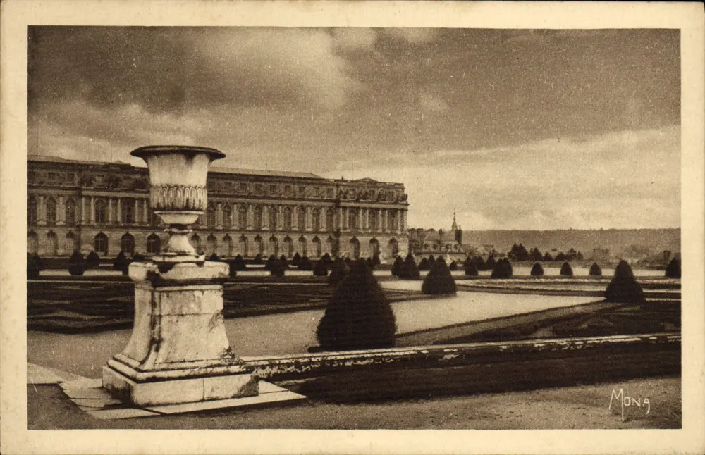 Château d'Écou — vue du Midi et des parterres — éditeur Mona - Recto