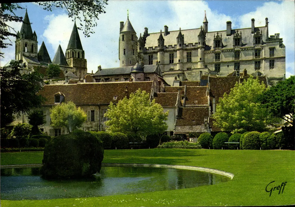 O Castelo e a Colegiada — Em Touraine — Edições GREFF - Frente
