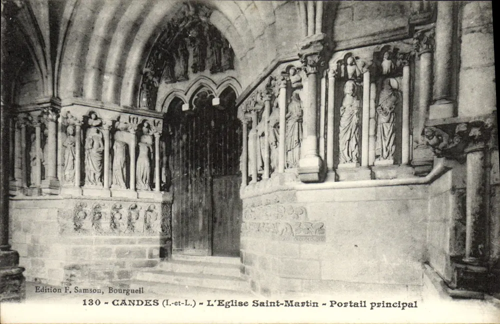 Candés (Loire-et-Loire) — L'Église Saint-Martin — Portail principal — Édition F. Samson, Bourgueil, n°130 - Recto